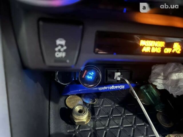 Тойота РАВ 4, об'ємом двигуна 2.5 л та пробігом 52 тис. км за 33500 $, фото 7 на Automoto.ua