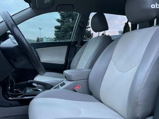 Тойота РАВ 4, об'ємом двигуна 4.25 л та пробігом 136 тис. км за 10700 $, фото 12 на Automoto.ua