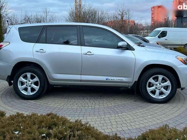 Тойота РАВ 4, об'ємом двигуна 4.25 л та пробігом 136 тис. км за 10700 $, фото 7 на Automoto.ua