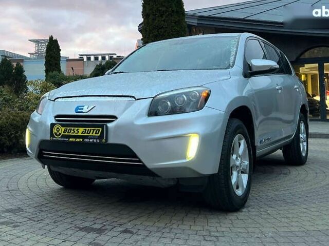 Тойота РАВ 4, об'ємом двигуна 4.25 л та пробігом 136 тис. км за 10700 $, фото 2 на Automoto.ua