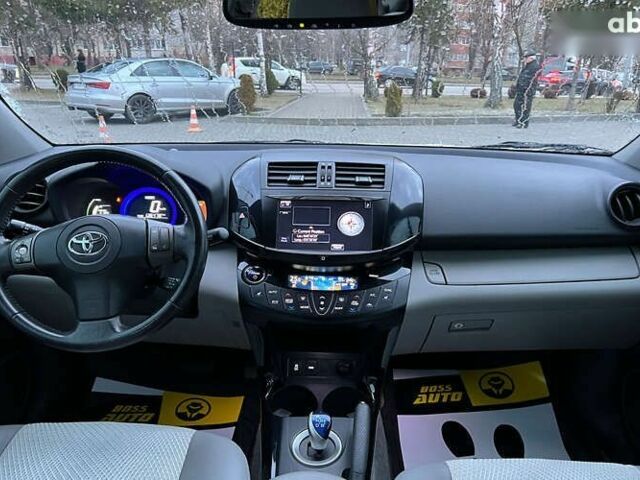 Тойота РАВ 4, об'ємом двигуна 4.25 л та пробігом 136 тис. км за 10700 $, фото 10 на Automoto.ua