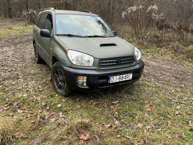Тойота РАВ 4, объемом двигателя 2 л и пробегом 425 тыс. км за 3500 $, фото 1 на Automoto.ua