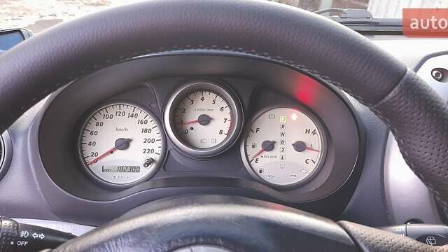 Тойота РАВ 4, объемом двигателя 2 л и пробегом 182 тыс. км за 6900 $, фото 8 на Automoto.ua