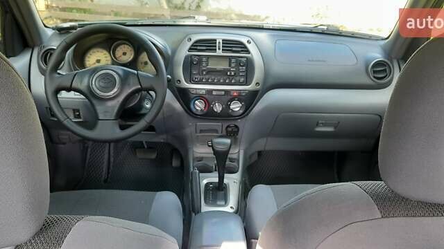 Тойота РАВ 4, объемом двигателя 2 л и пробегом 182 тыс. км за 6900 $, фото 4 на Automoto.ua