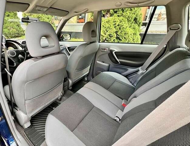 Тойота РАВ 4, объемом двигателя 0 л и пробегом 34 тыс. км за 14500 $, фото 19 на Automoto.ua