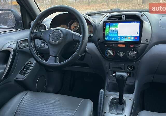 Тойота РАВ 4, объемом двигателя 2 л и пробегом 262 тыс. км за 6700 $, фото 14 на Automoto.ua