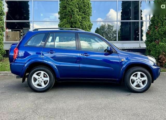 Тойота РАВ 4, объемом двигателя 0 л и пробегом 34 тыс. км за 14500 $, фото 2 на Automoto.ua