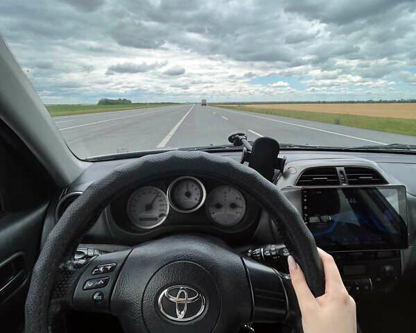 Тойота РАВ 4, об'ємом двигуна 2 л та пробігом 443 тис. км за 7200 $, фото 10 на Automoto.ua