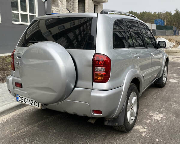Тойота РАВ 4, объемом двигателя 2 л и пробегом 233 тыс. км за 7800 $, фото 4 на Automoto.ua