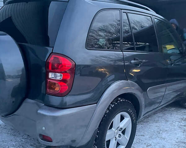 Тойота РАВ 4, об'ємом двигуна 2 л та пробігом 443 тис. км за 7200 $, фото 5 на Automoto.ua