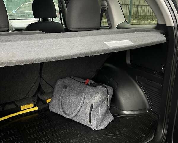 Тойота РАВ 4, об'ємом двигуна 2 л та пробігом 443 тис. км за 7200 $, фото 9 на Automoto.ua