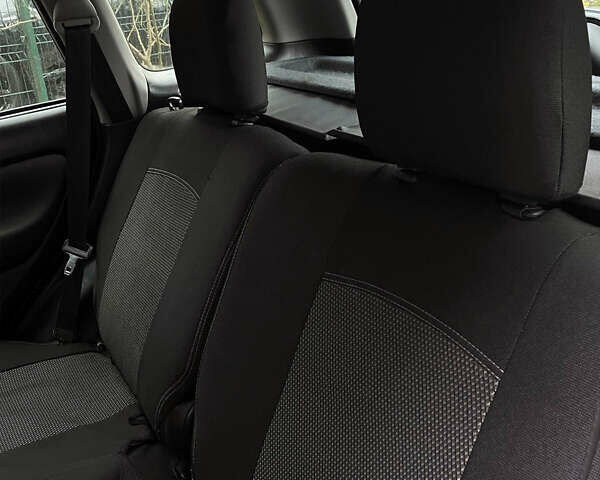 Тойота РАВ 4, об'ємом двигуна 2 л та пробігом 443 тис. км за 7200 $, фото 8 на Automoto.ua