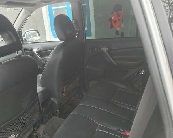 Тойота РАВ 4, объемом двигателя 2 л и пробегом 309 тыс. км за 7200 $, фото 6 на Automoto.ua