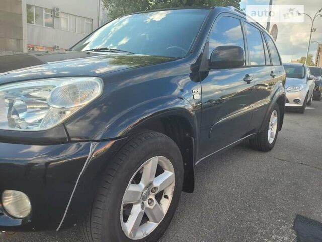 Тойота РАВ 4, объемом двигателя 2 л и пробегом 423 тыс. км за 6500 $, фото 2 на Automoto.ua
