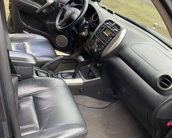 Тойота РАВ 4, объемом двигателя 2 л и пробегом 240 тыс. км за 8100 $, фото 8 на Automoto.ua