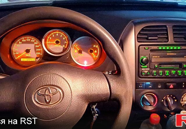Тойота РАВ 4, объемом двигателя 20 л и пробегом 122 тыс. км за 7500 $, фото 3 на Automoto.ua