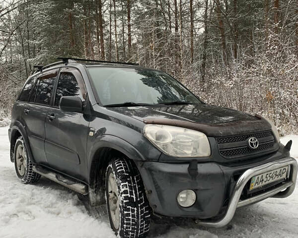 Тойота РАВ 4, объемом двигателя 2 л и пробегом 240 тыс. км за 8100 $, фото 1 на Automoto.ua