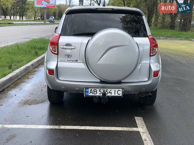 Тойота РАВ 4, объемом двигателя 2.2 л и пробегом 306 тыс. км за 10600 $, фото 2 на Automoto.ua