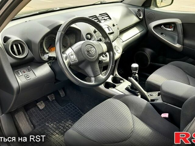 Тойота РАВ 4, объемом двигателя 22 л и пробегом 223 тыс. км за 9800 $, фото 1 на Automoto.ua