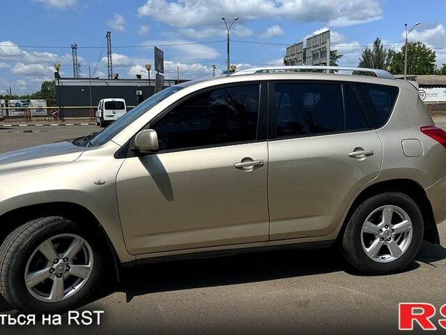 Тойота РАВ 4, объемом двигателя 2 л и пробегом 220 тыс. км за 8400 $, фото 1 на Automoto.ua