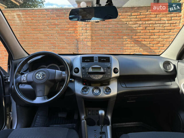 Тойота РАВ 4, объемом двигателя 0 л и пробегом 125 тыс. км за 9000 $, фото 2 на Automoto.ua