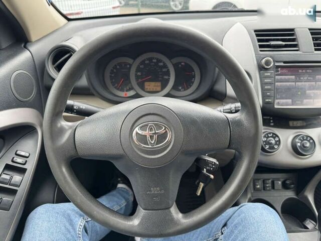 Тойота РАВ 4, объемом двигателя 0 л и пробегом 372 тыс. км за 8490 $, фото 16 на Automoto.ua