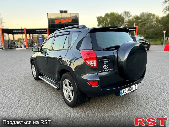 Тойота РАВ 4, об'ємом двигуна 2 л та пробігом 220 тис. км за 10000 $, фото 3 на Automoto.ua