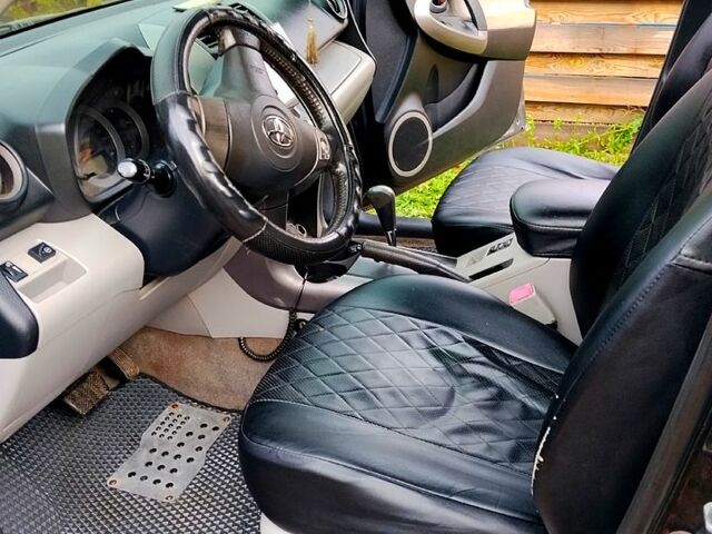 Тойота РАВ 4, объемом двигателя 2.4 л и пробегом 280 тыс. км за 7100 $, фото 4 на Automoto.ua