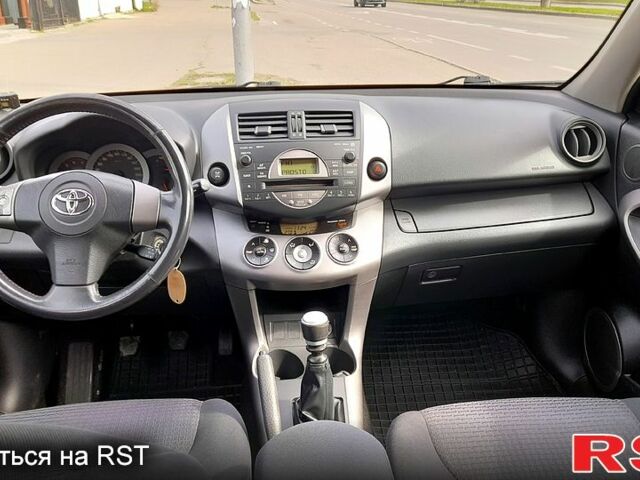Тойота РАВ 4, объемом двигателя 22 л и пробегом 223 тыс. км за 9800 $, фото 8 на Automoto.ua