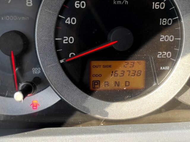 Тойота РАВ 4, объемом двигателя 2.4 л и пробегом 164 тыс. км за 9300 $, фото 5 на Automoto.ua