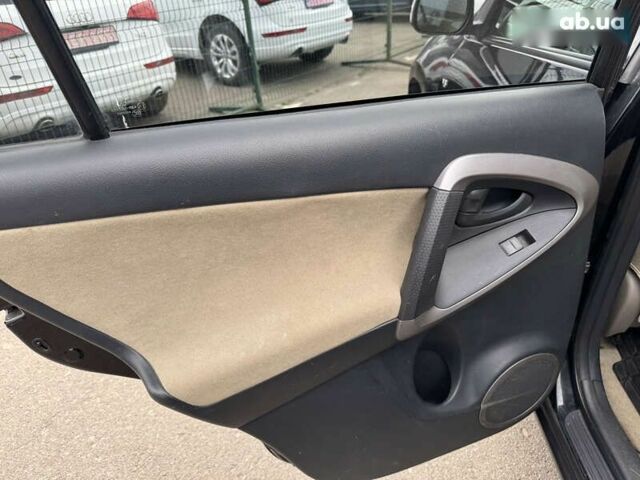 Тойота РАВ 4, объемом двигателя 0 л и пробегом 372 тыс. км за 8490 $, фото 23 на Automoto.ua