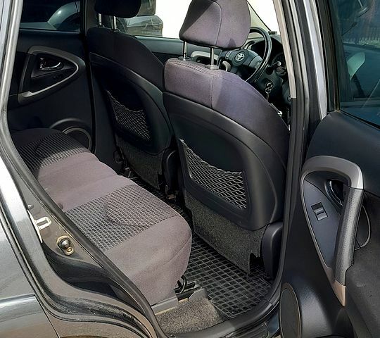 Тойота РАВ 4, объемом двигателя 22 л и пробегом 223 тыс. км за 9800 $, фото 4 на Automoto.ua