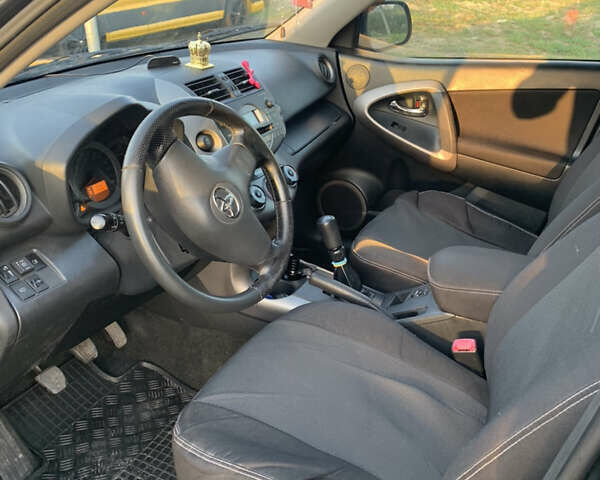 Тойота РАВ 4, объемом двигателя 2 л и пробегом 239 тыс. км за 8650 $, фото 7 на Automoto.ua