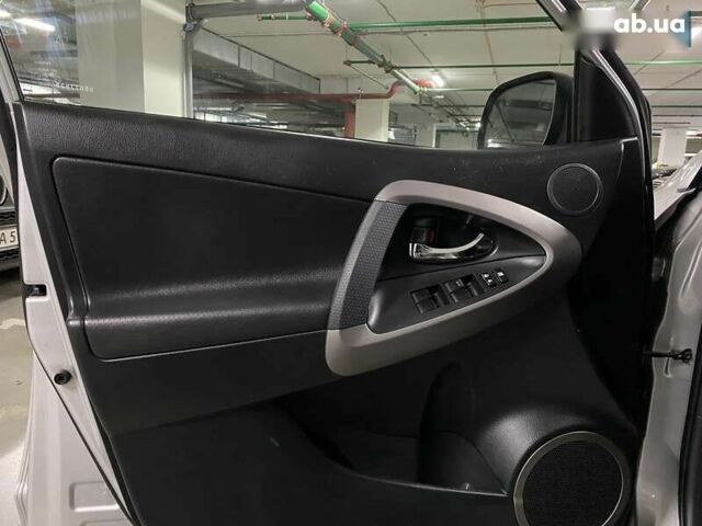 Тойота РАВ 4, объемом двигателя 2.2 л и пробегом 173 тыс. км за 11500 $, фото 21 на Automoto.ua
