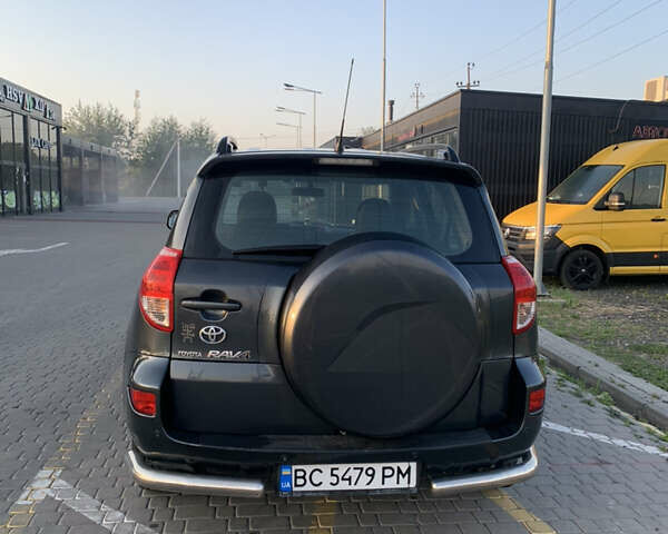 Тойота РАВ 4, объемом двигателя 2 л и пробегом 239 тыс. км за 8650 $, фото 3 на Automoto.ua