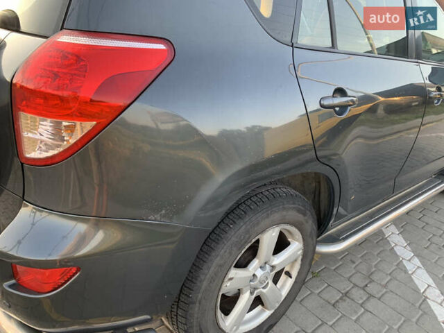 Тойота РАВ 4, объемом двигателя 2 л и пробегом 239 тыс. км за 8650 $, фото 4 на Automoto.ua