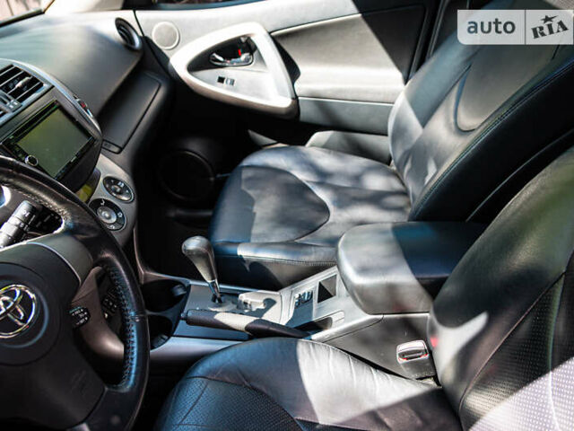 Тойота РАВ 4, объемом двигателя 2 л и пробегом 190 тыс. км за 12000 $, фото 10 на Automoto.ua