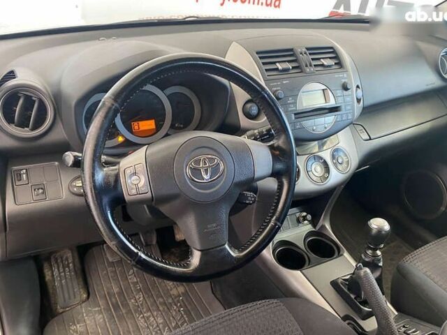 Тойота РАВ 4, объемом двигателя 2.2 л и пробегом 156 тыс. км за 9650 $, фото 5 на Automoto.ua