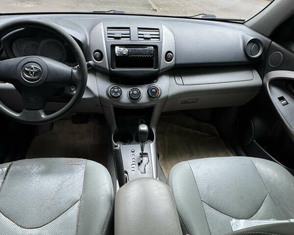 Тойота РАВ 4, объемом двигателя 2.4 л и пробегом 212 тыс. км за 9200 $, фото 7 на Automoto.ua