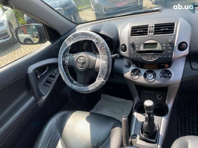 Тойота РАВ 4, объемом двигателя 2.2 л и пробегом 178 тыс. км за 9200 $, фото 9 на Automoto.ua