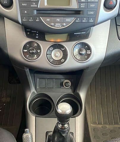 Тойота РАВ 4, объемом двигателя 2.2 л и пробегом 156 тыс. км за 9650 $, фото 14 на Automoto.ua