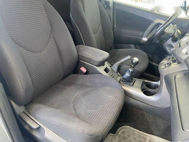 Тойота РАВ 4, объемом двигателя 2.2 л и пробегом 156 тыс. км за 9950 $, фото 8 на Automoto.ua