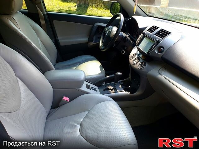 Тойота РАВ 4, объемом двигателя 2.4 л и пробегом 234 тыс. км за 9000 $, фото 3 на Automoto.ua