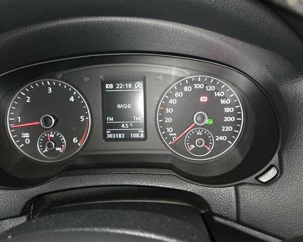 Тойота РАВ 4, об'ємом двигуна 2.23 л та пробігом 318 тис. км за 9669 $, фото 8 на Automoto.ua