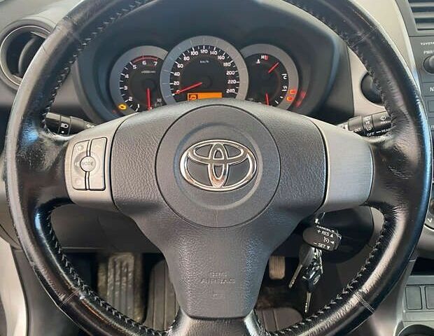 Тойота РАВ 4, объемом двигателя 2.2 л и пробегом 156 тыс. км за 9650 $, фото 7 на Automoto.ua