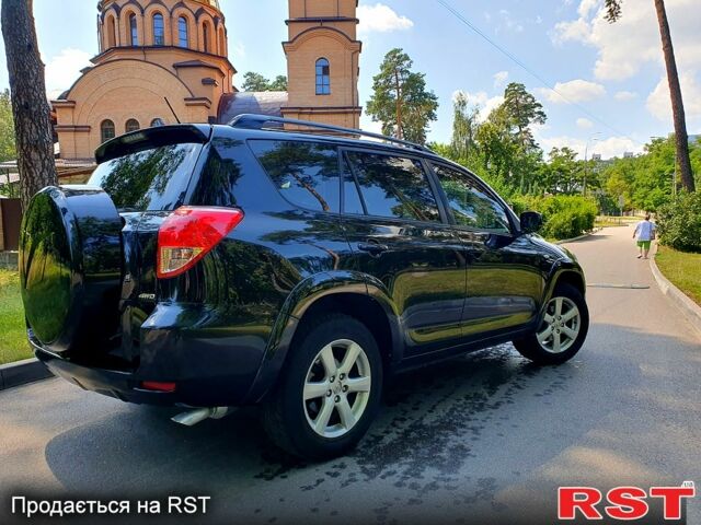 Тойота РАВ 4, объемом двигателя 2.4 л и пробегом 234 тыс. км за 9000 $, фото 2 на Automoto.ua