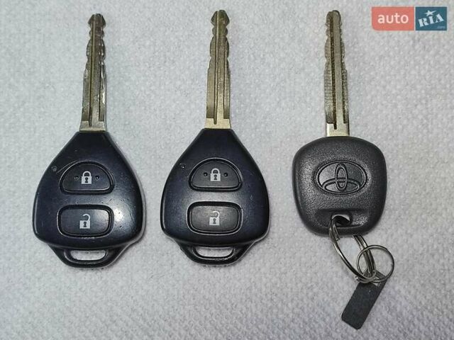 Тойота РАВ 4, об'ємом двигуна 2 л та пробігом 242 тис. км за 10990 $, фото 10 на Automoto.ua