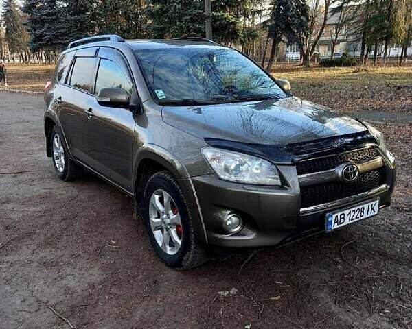 Тойота РАВ 4, объемом двигателя 2.36 л и пробегом 260 тыс. км за 13200 $, фото 1 на Automoto.ua