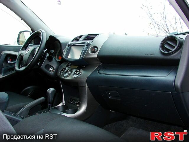 Тойота РАВ 4, объемом двигателя 2 л и пробегом 156 тыс. км за 11500 $, фото 10 на Automoto.ua