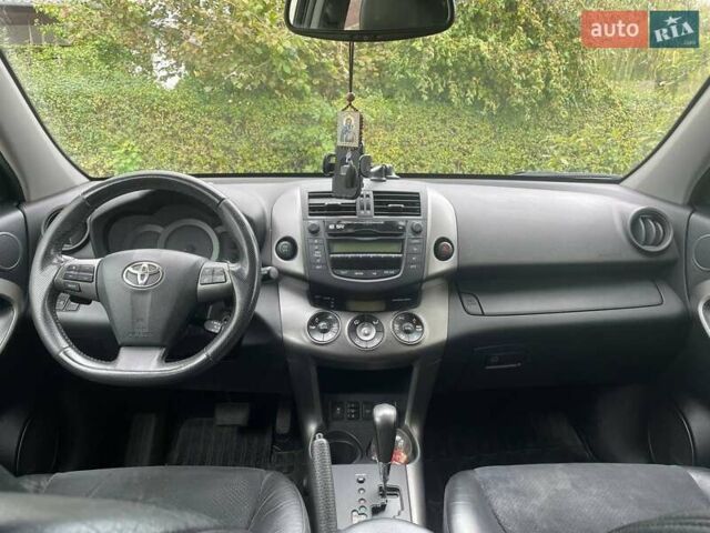 Тойота РАВ 4, объемом двигателя 2 л и пробегом 185 тыс. км за 13500 $, фото 10 на Automoto.ua